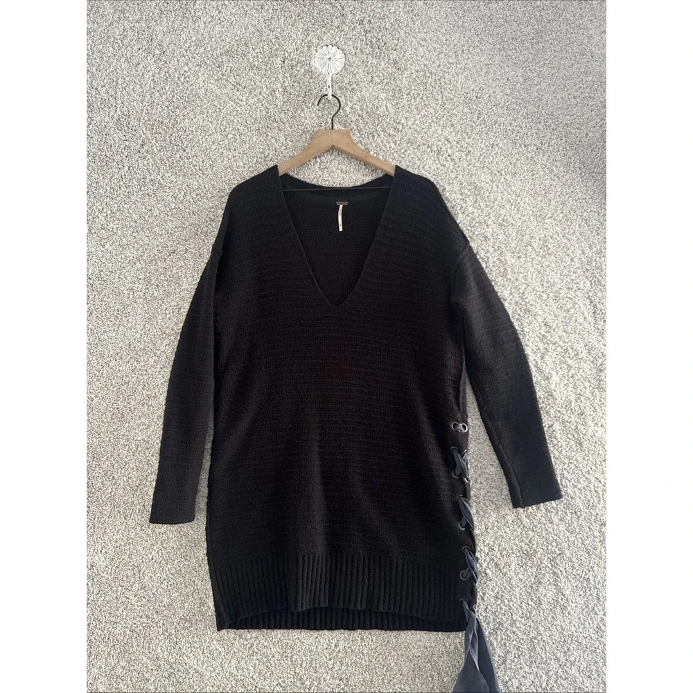 Free People Tunic‎ Sweater Womens Small Black Heart It Laces V Neck Side Tie